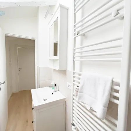 Corridoni 4c Tirabora Short Rent * Triest