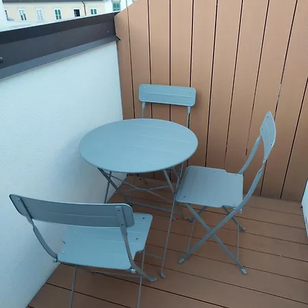 Corridoni 4c Tirabora Short Rent شقة ترييستي