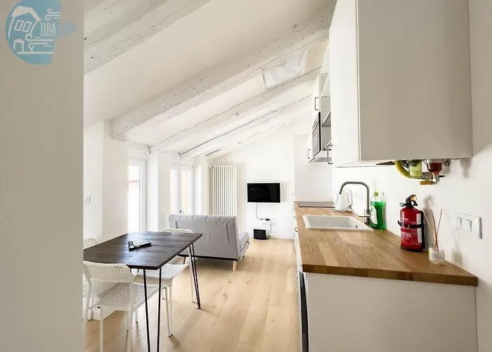 Lejlighed Corridoni 4c Tirabora Short Rent *